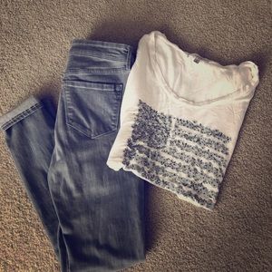 Women’s skinny gray jeans and white top. Size 6